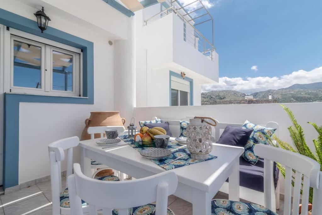 Minoas Apt Next To The Beach Милатос Экстерьер фото